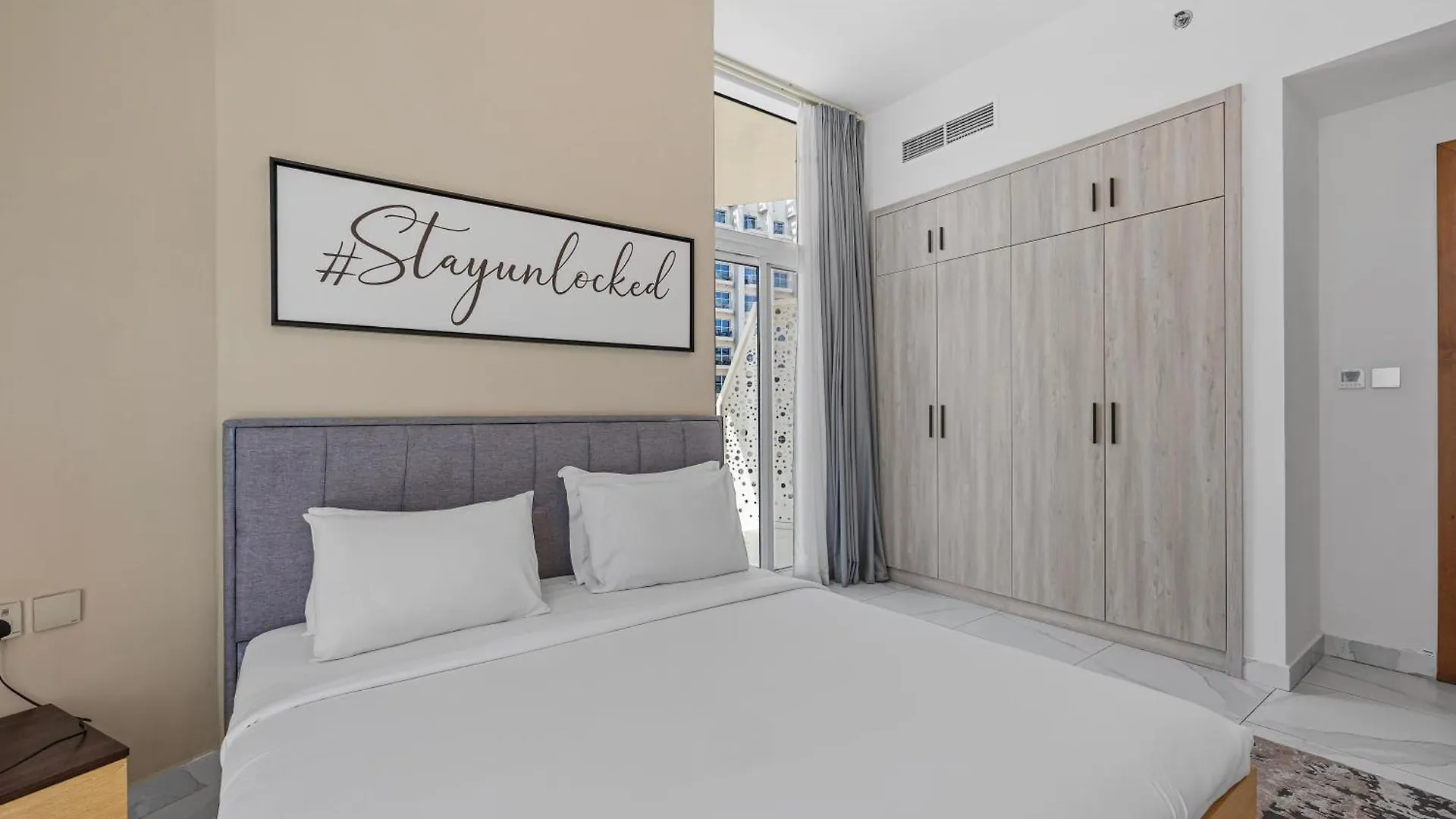 Unlock Waters Edge Apartment Dubai 0*,