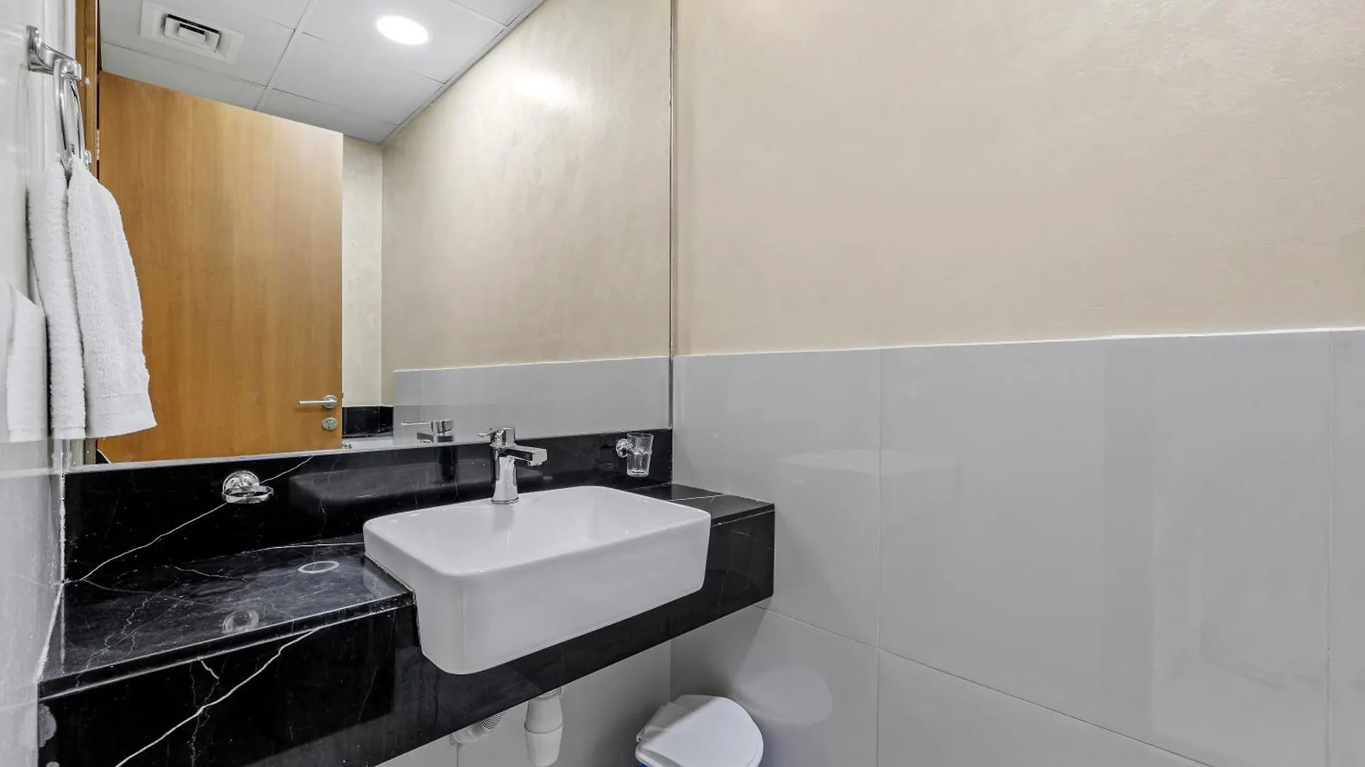 Unlock Waters Edge Apartment Dubai