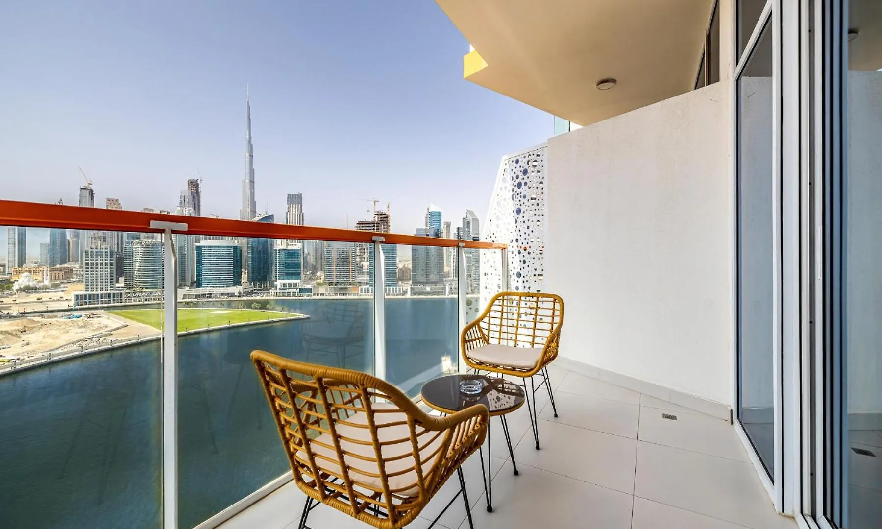 Unlock Waters Edge Apartment Dubai