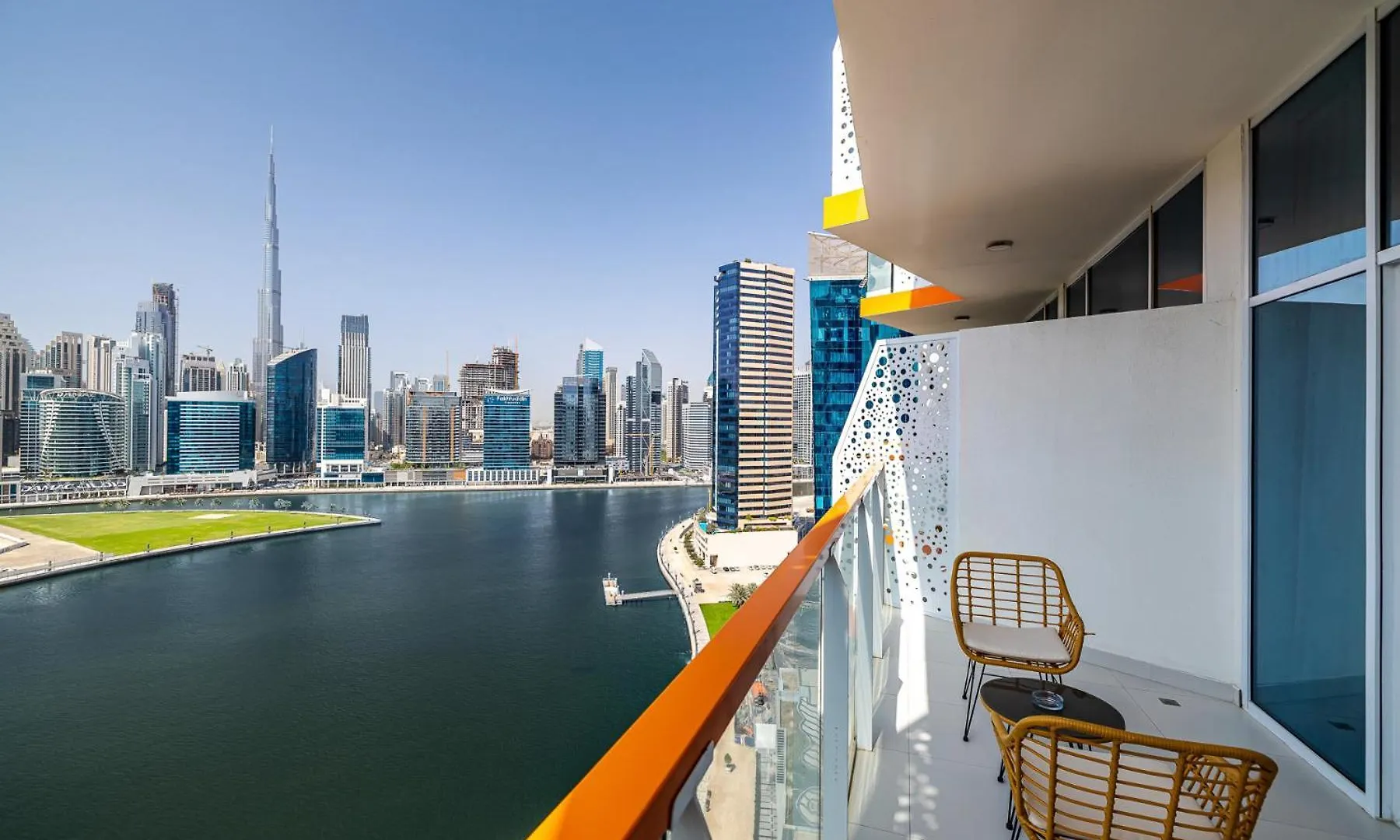 Unlock Waters Edge Apartment Dubai 0*,  United Arab Emirates
