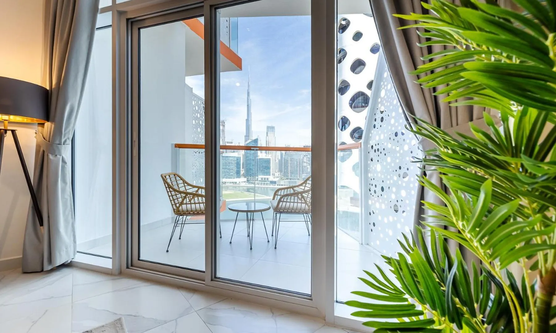 Unlock Waters Edge Apartment Dubai