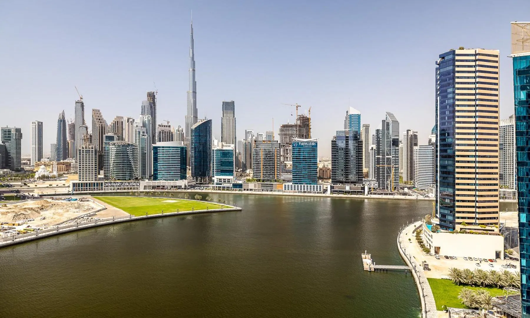 Unlock Waters Edge Apartment Dubai